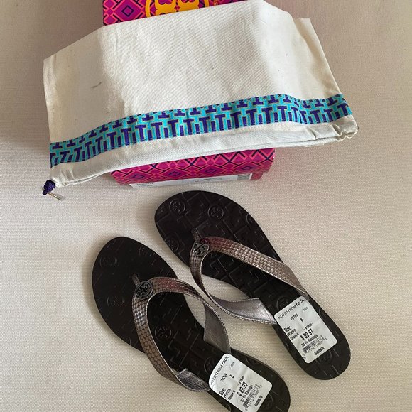 Tory Burch Shoes Tory Burch Size 8 Pewter Thora Sandal Poshmark